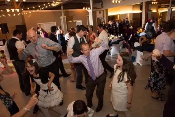 1395260272452-094810121